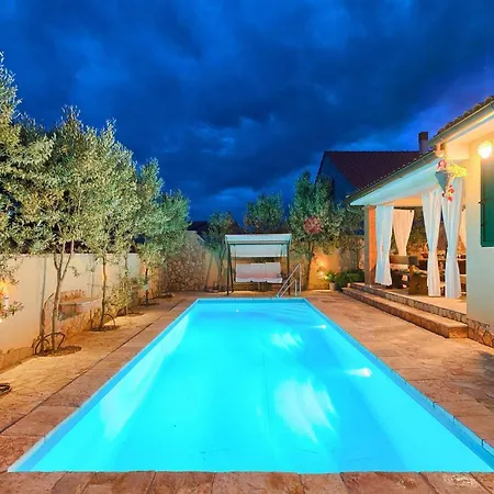 Valencan * روفينج